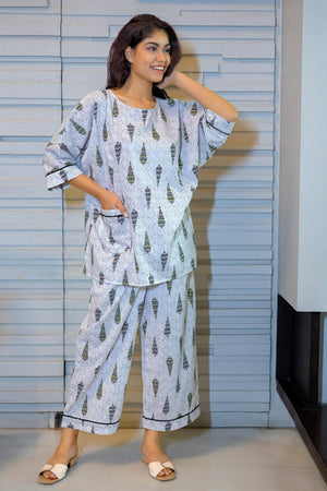 Leaf Print White Night Suit - Visramaa