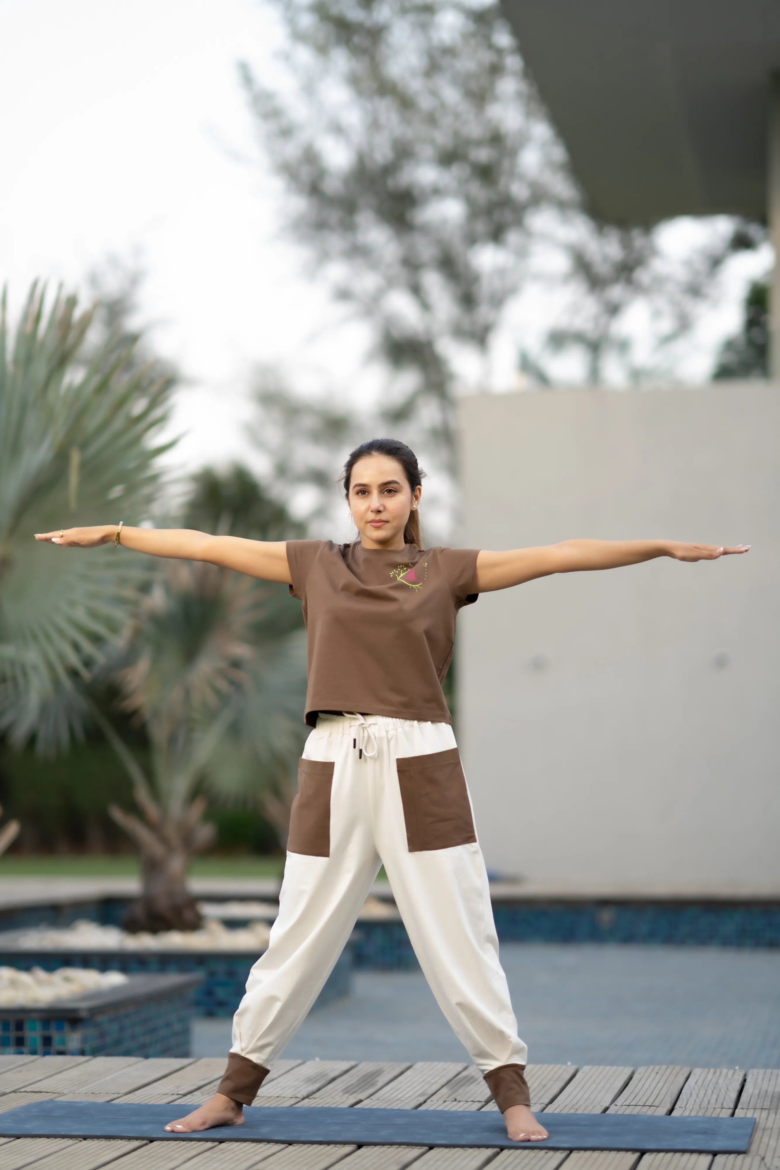 Earthy Brown & off white set