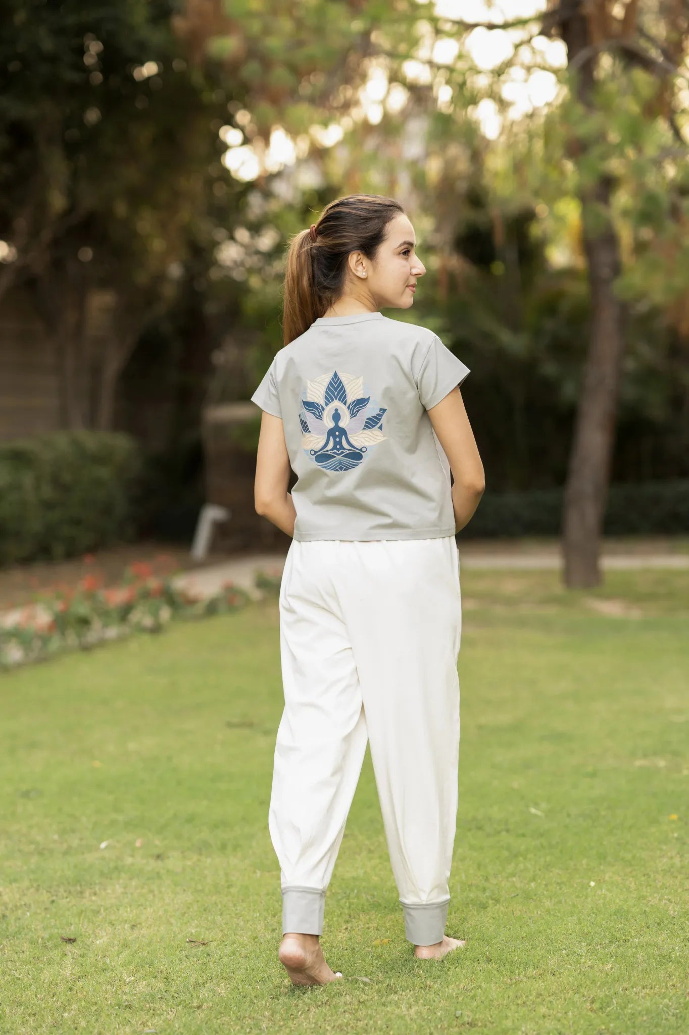 Cloudy grey crop top yoga set