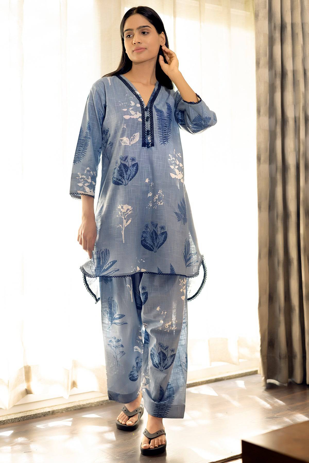Blue & White Floral Print Coord Set - Visramaa